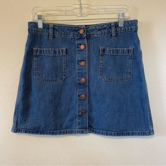 Gap Medium Wash Patch Pocket Button Front Denim Skirt - Picture 1 of 5